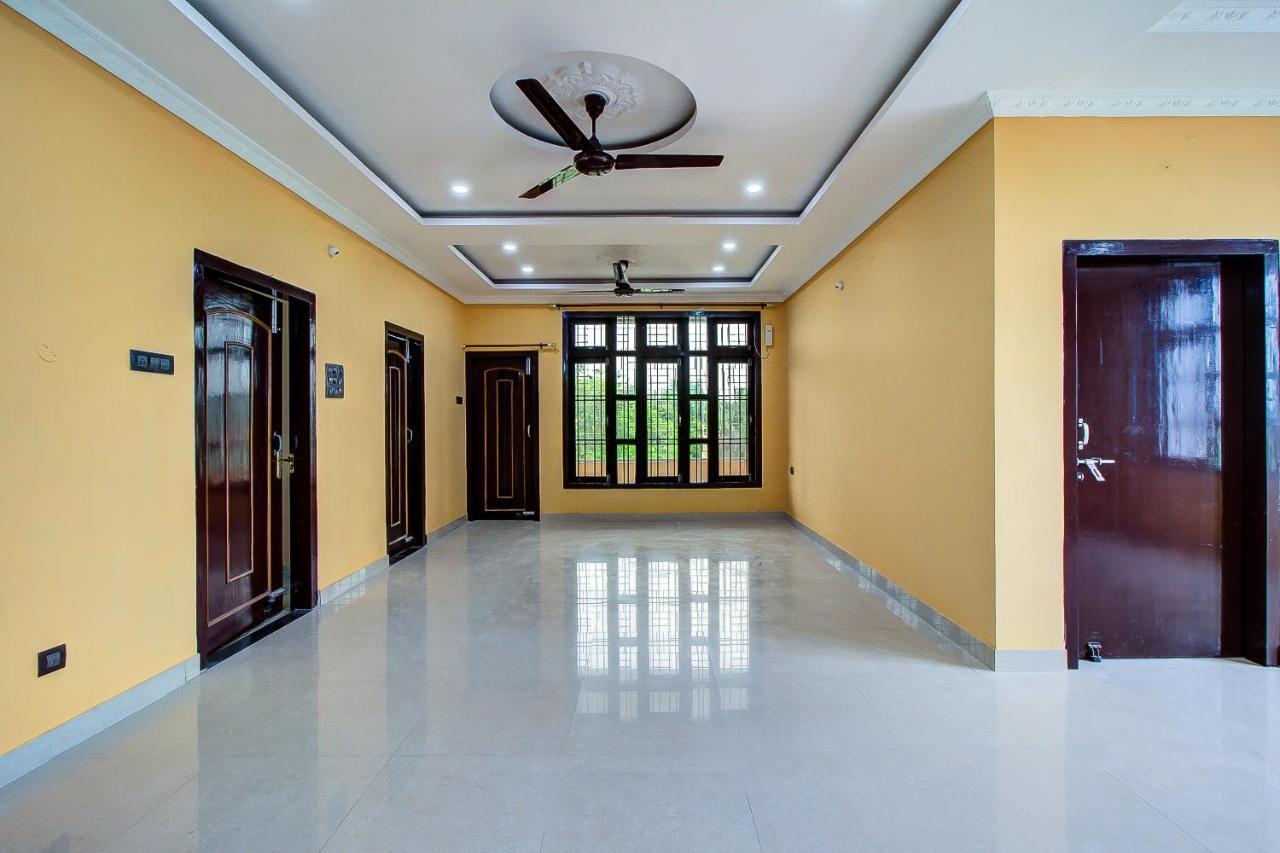 Oyo 13927 Green View Guest House Dispur Esterno foto